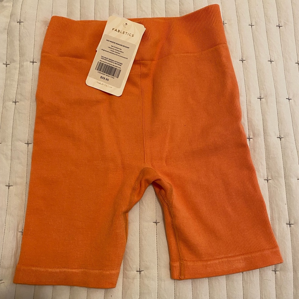 Fabletics 6 inch Biker shorts